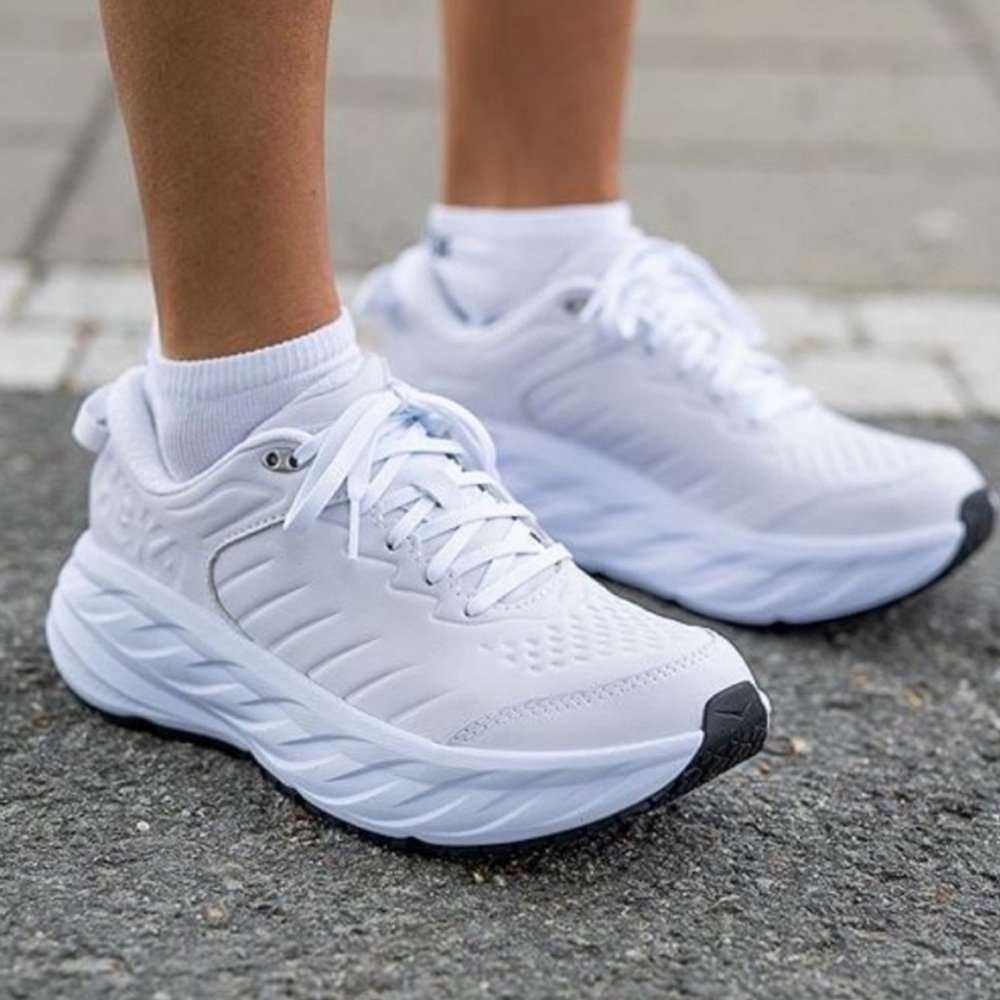 HOKAS white leather 6.5 woman’s